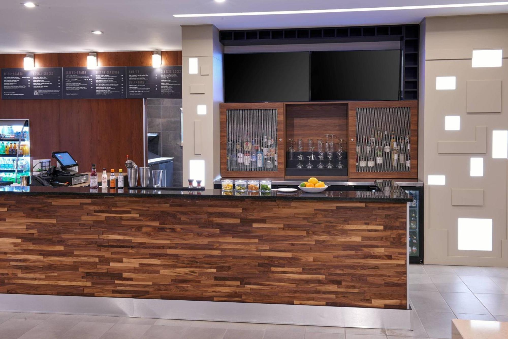 Hotel Courtyard By Marriott Jackson Esterno foto